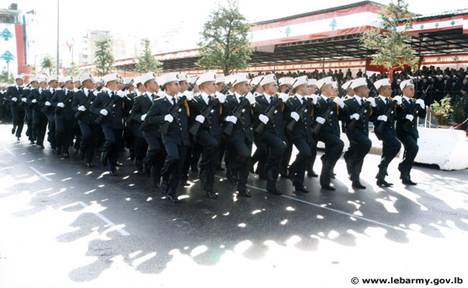 http://www.lebarmy.gov.lb/images/album/1/009.jpg