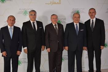 Description: C:\Users\May\Desktop\Activit&eacute;s 2018\خبر وصور من الاحتفال بمناسبة اليوم العالمي للمغترب\صور الاحتفال\القنصل رمزي حيدر والسفير  ايلي  الترك  والأستاذ حكمت ناصر والأستاذ جهاد هاشم والأستاذ جان عازار.JPG